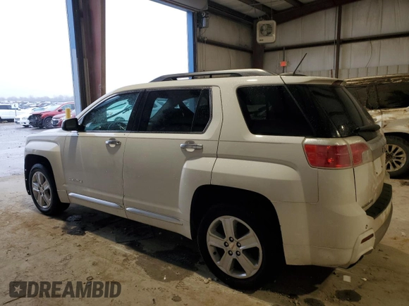 2015 GMC Terrain Denali with VIN 2GKALUEK8F6424138, listed as a Copart auction lot 44361205 with 104,839 mi miles and Salvage Title. Bid and sale history available at carsss.com. Image 2.