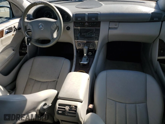 2005 Mercedes-Benz C 320 with VIN WDBRF64J55F636329, listed as a Copart auction lot 84630214 with 100,930 mi miles and Clean Title. Bid and sale history available at DreamBid. Image 8.