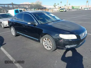 2010 Volvo S80 I6 with VIN YV1982AS1A1130628, listed as a IAAI auction lot 41804138 with 202,432 mi miles. Bid and sale history available at carsss.com. Image 1.