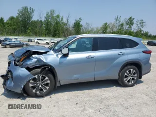 2022 Toyota Highlander XLE z VIN 5TDGZRBH7NS192629, wystawiony jako Copart lot #60661095 z przebiegiem 26 437 mil mil oraz Szkoda całkowita • Salvage title. Historia ofert i sprzedaży dostępna na DreamBid. Obrazek 1.