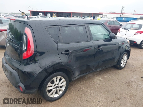 2016 Kia Soul with VIN KNDJN2A22G7382809, listed as a IAAI auction lot 41960741 with 196,933 mi miles. Bid and sale history available at carsss.com. Image 4.