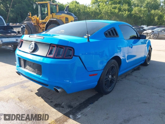 2014 Ford Mustang V6 с VIN 1ZVBP8AM0E5210769, выставлен на аукционе IAAI как лот 42537314 с пробегом 181 368 миль миль и . История ставок и продаж доступна на DreamBid. Изображение 4.