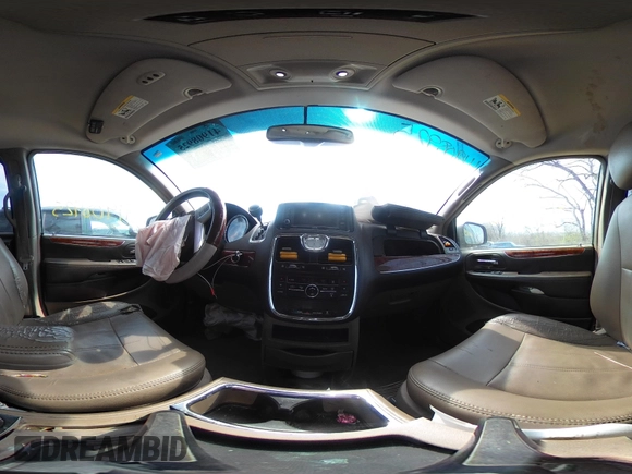 2016 Chrysler Town & Country Touring with VIN 2C4RC1BG3GR296159, listed as a IAAI auction lot 41908925 with 185,039 mi miles. Bid and sale history available at carsss.com. Image 19.