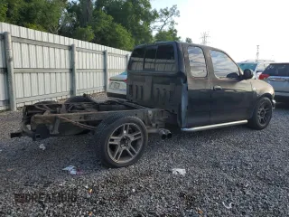 2000 Ford F-150 XL with VIN 2FTRX07L1YCA89598, listed as a Copart auction lot 55571645 with 235,923 mi miles and Salvage title. Bid and sale history available at DreamBid. Image 3.