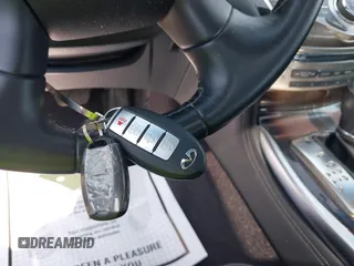 2019 Infiniti Q70 Luxe с VIN JN1BY1PR9KM725249, выставлен на аукционе IAAI как лот 42541363 с пробегом 40 201 миль миль и . История ставок и продаж доступна на DreamBid. Изображение 11.