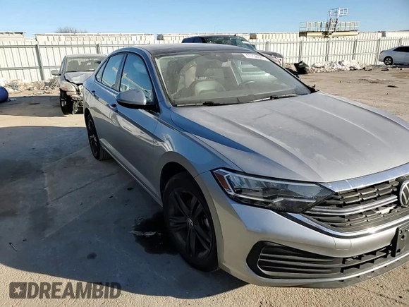 2022 Volkswagen Jetta SE with VIN 3VW7M7BU8NM004469, listed as a Copart auction lot 41758645 with 39,124 mi miles and Salvage title. Bid and sale history available at DreamBid. Image 10.
