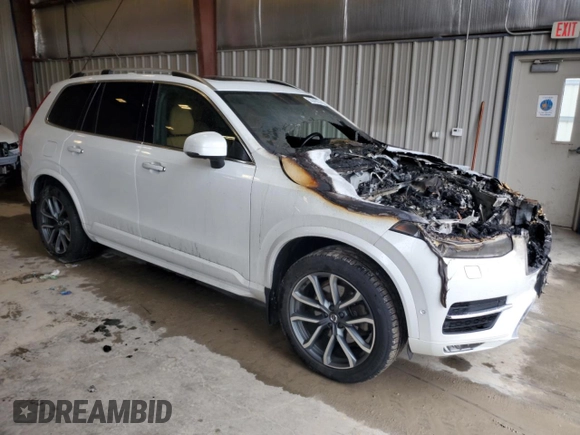 2018 Volvo XC90 Momentum z VIN YV4A22PK1J1328988, wystawiony jako Copart lot #58342055 z przebiegiem Nie podano mil oraz Nie do naprawy • Non repairable. Historia ofert i sprzedaży dostępna na DreamBid. Obrazek 4.