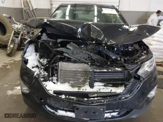 2020 Chevrolet Equinox LT with VIN 3GNAXUEV9LL286313, listed as a IAAI auction lot 41239362 with 120,870 mi miles. Bid and sale history available at carsss.com. Image 6.