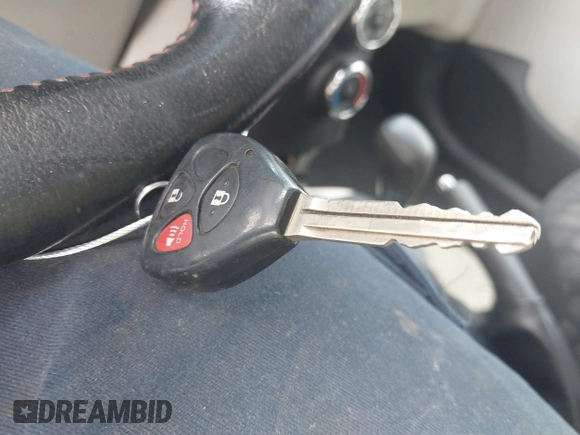 2012 Scion iQ z VIN JTNJJXB01CJ018329, wystawiony jako IAAI lot #42441103 z przebiegiem 173 729 mil mil oraz . Historia ofert i sprzedaży dostępna na DreamBid. Obrazek 11.
