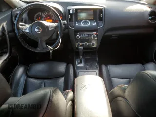 2011 Nissan Maxima SV z VIN 1N4AA5AP4BC828845, wystawiony jako Copart lot #58558205 z przebiegiem 264 268 mil mil oraz Czysty tytuł • Clean title. Historia ofert i sprzedaży dostępna na DreamBid. Obrazek 8.