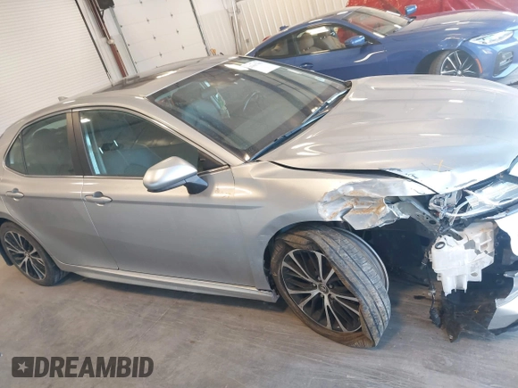 2020 Toyota Camry SE z VIN 4T1G11AK5LU350329, wystawiony jako IAAI lot #41617963 z przebiegiem 75 980 mil mil oraz . Historia ofert i sprzedaży dostępna na DreamBid. Obrazek 13.