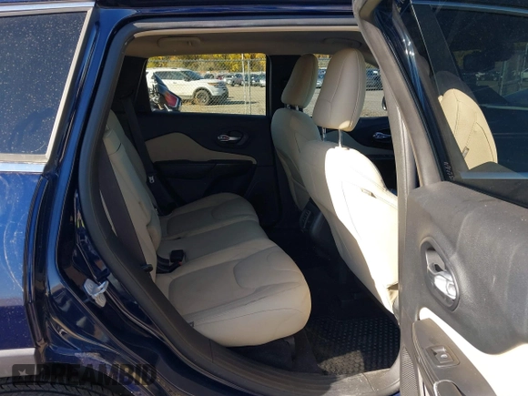 2016 Jeep Cherokee Latitude with VIN 1C4PJMCS1GW188728, listed as a IAAI auction lot 40656265 with 91,002 mi miles and . Bid and sale history available at DreamBid. Image 8.