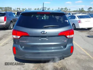 2015 Kia Sorento EX with VIN 5XYKU4A70FG559566, listed as a IAAI auction lot 41727052 with 92,258 mi miles. Bid and sale history available at carsss.com. Image 16.