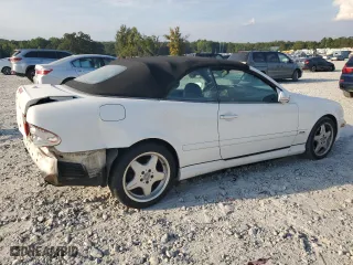 2002 Mercedes-Benz CLK-Class with VIN WDBLK65G52T109375, listed as a Copart auction lot 71832724 with 207,707 mi miles and Salvage Title. Bid and sale history available at carsss.com. Image 3.