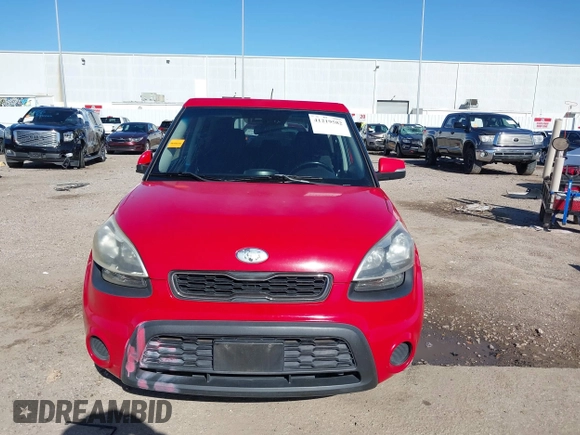 2013 Kia Soul ! with VIN KNDJT2A60D7569910, listed as a IAAI auction lot 41219582 with 125,015 mi miles. Bid and sale history available at carsss.com. Image 13.