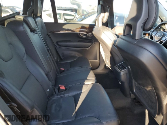 2016 Volvo XC90 T6 Momentum with VIN YV4A22PK7G1065561, listed as a Copart auction lot 72816532 with 176,933 mi miles. Bid and sale history available at carsss.com. Image 11.