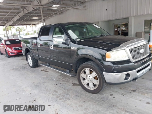 2008 Ford F-150 XLT с VIN 1FTPW14V28FB87601, выставлен на аукционе IAAI как лот 42211440 с пробегом 220 033 миль миль и . История ставок и продаж доступна на DreamBid. Изображение 1.
