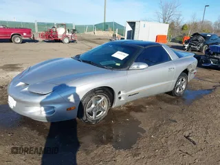 2000 Pontiac Firebird with VIN 2G2FS22K5Y2161683, listed as a IAAI auction lot 41690780 with 78,976 mi miles. Bid and sale history available at carsss.com. Image 2.