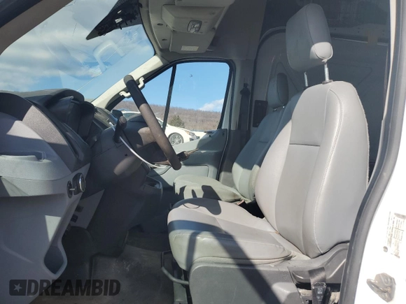 2016 Ford Transit with VIN 1FTYR2XM2GKB31779, listed as a Copart auction lot 44167785 with 118,891 mi miles and Salvage title. Bid and sale history available at DreamBid. Image 7.