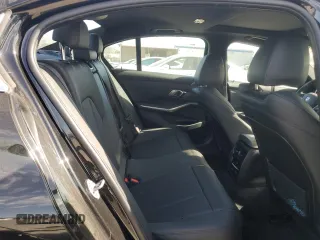 2019 BMW 3 Series 330i with VIN 3MW5R1J53K8A05694, listed as a Copart auction lot 47048555 with 13,629 mi miles and Salvage Title. Bid and sale history available at carsss.com. Image 10.