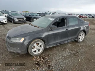 2011 Volkswagen Jetta TDI z VIN 3VWLL7AJ9BM020720, wystawiony jako Copart lot #56417705 z przebiegiem 243 584 mil mil oraz Czysty tytuł • Clean title. Historia ofert i sprzedaży dostępna na DreamBid. Obrazek 1.