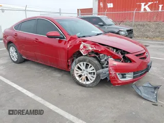 2009 Mazda 6 i Touring with VIN 1YVHP82A395M31297, listed as a IAAI auction lot 41542444 with 154,098 mi miles. Bid and sale history available at carsss.com. Image 1.