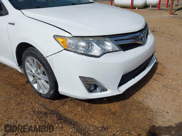 2012 Toyota Camry XLE z VIN 4T1BD1FK4CU018747, wystawiony jako IAAI lot #42275078 z przebiegiem 199 129 mil mil oraz . Historia ofert i sprzedaży dostępna na DreamBid. Obrazek 19.
