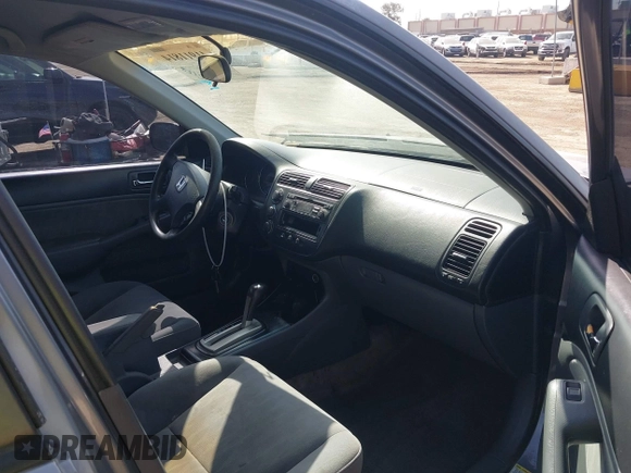 2004 Honda Civic LX with VIN 2HGES16654H579927, listed as a IAAI auction lot 41911814 with 233,803 mi miles. Bid and sale history available at carsss.com. Image 5.