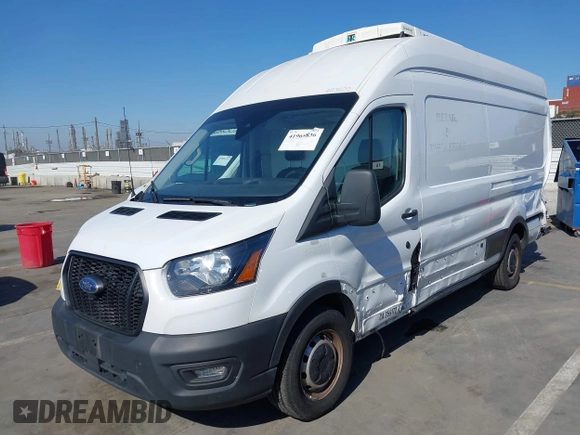 2022 Ford Transit Cargo z VIN 1FTBW3X83NKA36099, wystawiony jako IAAI lot #41966836 z przebiegiem 116 881 mil mil oraz . Historia ofert i sprzedaży dostępna na DreamBid. Obrazek 17.