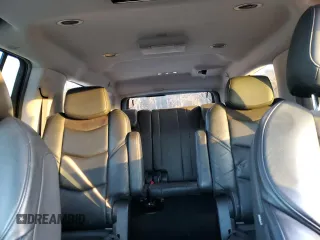 2019 Cadillac Escalade ESV Premium Luxury z VIN 1GYS3JKJ9KR355933, wystawiony jako Copart lot #88792285 z przebiegiem 109 272 mil mil oraz Czysty tytuł • Clean title. Historia ofert i sprzedaży dostępna na DreamBid. Obrazek 10.