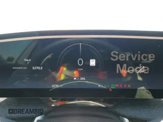 2024 Lucid Air Touring z VIN 50EA1TEA7RA006384, wystawiony jako Copart lot #55177635 z przebiegiem 3770 mil mil oraz Szkody całkowita. Historia ofert i sprzedaży dostępna na DreamBid. Obrazek 9.