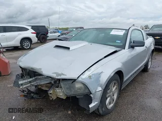 2007 Ford Mustang Deluxe with VIN 1ZVFT80N575245396, listed as a IAAI auction lot 41889599 with 319,148 mi miles. Bid and sale history available at carsss.com. Image 2.