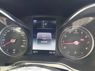 2019 Mercedes-Benz GLC with VIN WDC0G4KB8KV124731, listed as a IAAI auction lot 41651587 with 44,068 mi miles. Bid and sale history available at carsss.com. Image 7.