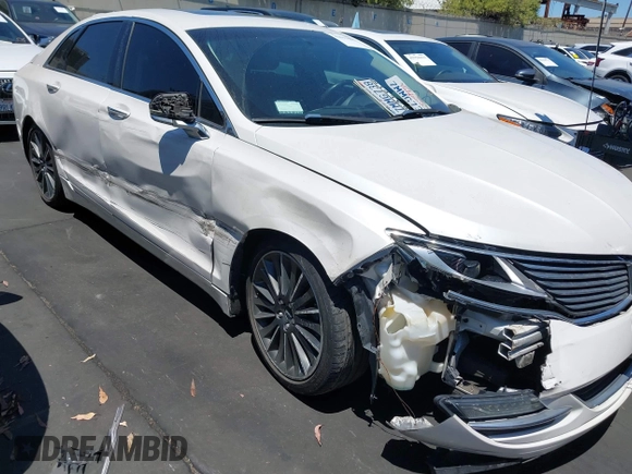 2016 Lincoln MKZ Hybrid z VIN 3LN6L2LU5GR613636, wystawiony jako IAAI lot #42613605 z przebiegiem Nie podano mil oraz . Historia ofert i sprzedaży dostępna na DreamBid. Obrazek 6.
