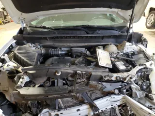 2020 GMC Acadia SLE z VIN 1GKKNKLAXLZ163690, wystawiony jako Copart lot #45797365 z przebiegiem 86 868 mil mil oraz Szkoda całkowita • Salvage title. Historia ofert i sprzedaży dostępna na DreamBid. Obrazek 13.