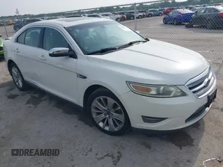 2010 Ford Taurus Limited z VIN 1FAHP2FW1AG145116, wystawiony jako IAAI lot #42277358 z przebiegiem 146 054 mil mil oraz . Historia ofert i sprzedaży dostępna na DreamBid. Obrazek 1.