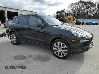 2016 Porsche Cayenne with VIN WP1AA2A25GLA11418, listed as a Copart auction lot 47500685 with 124,696 mi miles and Clean Title. Bid and sale history available at carsss.com. Image 4.