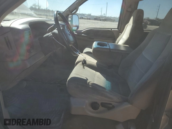 2002 Ford F-250 XL with VIN 1FTNW20F52ED19775, listed as a Copart auction lot 42612175 with 285,580 mi miles and Salvage Title. Bid and sale history available at DreamBid. Image 7.