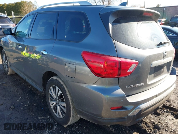 2019 Nissan Pathfinder S z VIN 5N1DR2MM7KC627310, wystawiony jako IAAI lot #42064061 z przebiegiem 110 353 mil mil oraz . Historia ofert i sprzedaży dostępna na DreamBid. Obrazek 3.