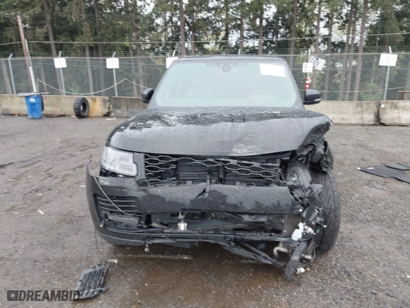 2020 Land Rover Range Rover Autobiography with VIN SALGV5SE6LA403929, listed as a IAAI auction lot 41960357 with 68,029 mi miles. Bid and sale history available at carsss.com. Image 11.
