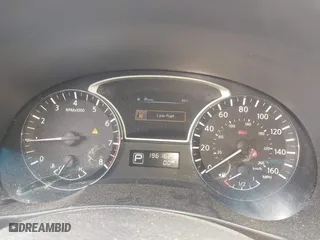 2014 Nissan Altima 2.5 S with VIN 1N4AL3AP2EC193918, listed as a IAAI auction lot 42038404 with 196,162 mi miles. Bid and sale history available at carsss.com. Image 7.