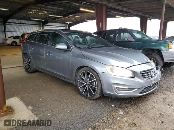 2017 Volvo V60 Premier with VIN YV140MEK3H1339550, listed as a Copart auction lot 86770894 with 128,343 mi miles and Salvage Title. Bid and sale history available at carsss.com. Image 4.