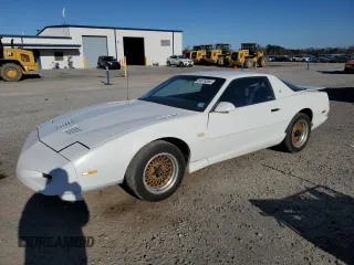 1991 Pontiac Firebird z VIN 1G2FW2382ML211442, wystawiony jako Copart lot #84075304 z przebiegiem 69 197 mil mil oraz Szkoda całkowita • Salvage title. Historia ofert i sprzedaży dostępna na DreamBid. Obrazek 1.