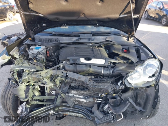 2018 Porsche Cayenne z VIN WP1AA2A24JKA02500, wystawiony jako IAAI lot #41885724 z przebiegiem 70 183 mil mil oraz . Historia ofert i sprzedaży dostępna na DreamBid. Obrazek 10.