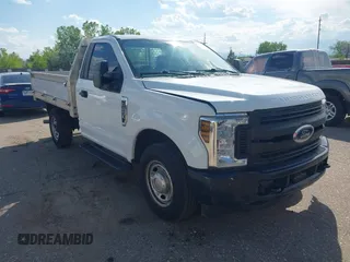 2019 Ford F-250 XL with VIN 1FDBF2A64KED43157, listed as a IAAI auction lot 42229885 with 78,672 mi miles and . Bid and sale history available at DreamBid. Image 1.