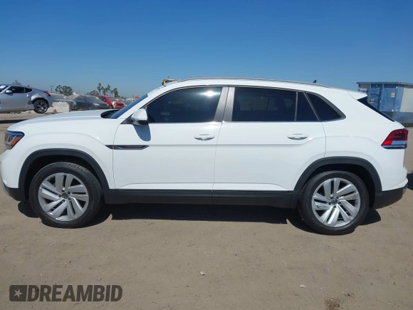 2021 Volkswagen Atlas SE with VIN 1V2HE2CA2MC209716, listed as a IAAI auction lot 42710825 with 29,484 mi miles and . Bid and sale history available at DreamBid. Image 14.