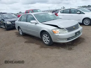 2004 Toyota Avalon XL z VIN 4T1BF28B14U349526, wystawiony jako IAAI lot #42034687 z przebiegiem 121 728 mil mil oraz . Historia ofert i sprzedaży dostępna na DreamBid. Obrazek 1.