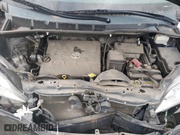 2011 Toyota Sienna XLE with VIN 5TDDK3DC1BS022039, listed as a Copart auction lot 71971634 with 121,100 mi miles and Salvage Title. Bid and sale history available at carsss.com. Image 11.