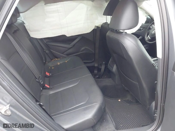 2015 Volkswagen Passat 1.8T Limited Edition with VIN 1VWAT7A34FC089282, listed as a IAAI auction lot 41767239 with 68,156 mi miles. Bid and sale history available at carsss.com. Image 8.