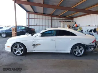 2008 Mercedes-Benz CLS-Class 5.5L with VIN WDDDJ72X18A128695, listed as a IAAI auction lot 41361533 with 108,759 mi miles. Bid and sale history available at carsss.com. Image 14.
